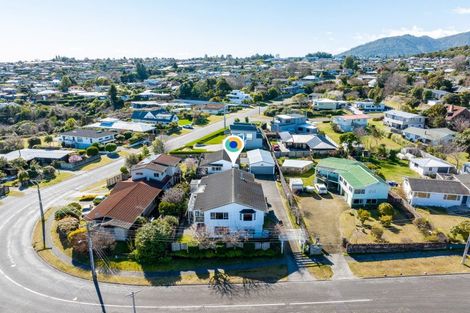 Photo of property in 4 Ingle Avenue, Waipahihi, Taupo, 3330