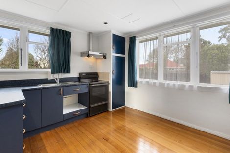 Photo of property in 18 Lambeth Crescent, Northcote, Christchurch, 8052