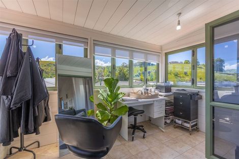 Photo of property in 3a Golding Road, Taradale, Napier, 4112