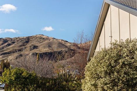 Photo of property in 54 Molyneux Avenue, Cromwell, 9310