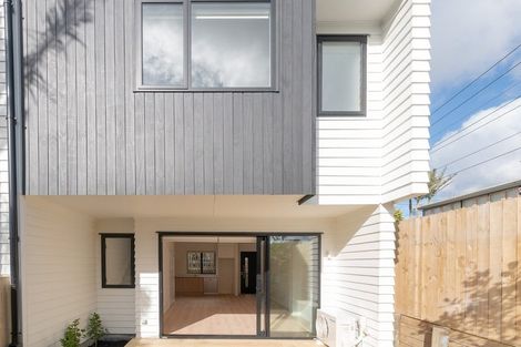 Photo of property in 4/56 Salisbury Road, Birkdale, Auckland, 0626