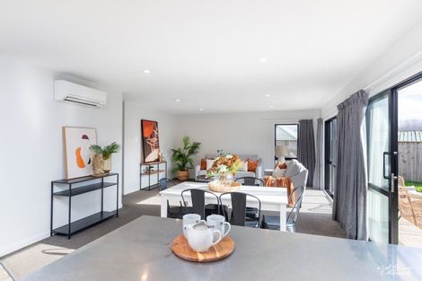 Photo of property in 25 Helvetia Grove, Naenae, Lower Hutt, 5011