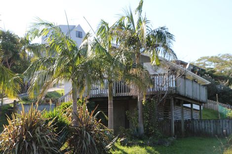 Photo of property in 16 Paradise Road, Coopers Beach, 0420