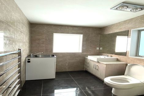 Photo of property in 9a Undine Street, Pakuranga, Auckland, 2010