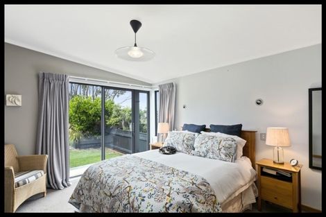 Photo of property in 49 Lohia Street, Khandallah, Wellington, 6035