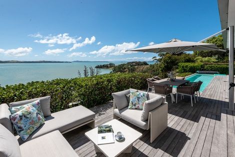 Photo of property in 848 Clevedon Kawakawa Road, Clevedon, Papakura, 2585