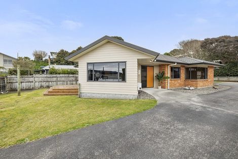 Photo of property in 15a Marchant Place, Westown, New Plymouth, 4310