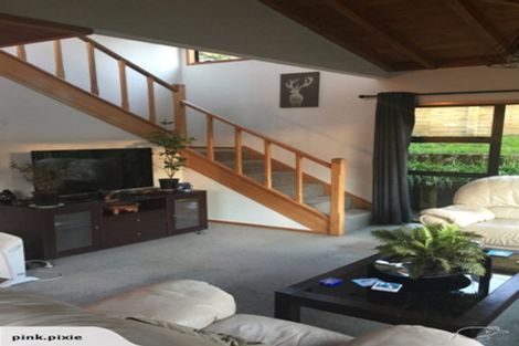 Photo of property in 1/86 Waimumu Road, Massey, Auckland, 0614