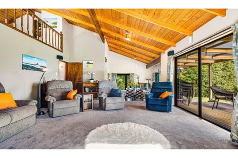 Photo of property in 168 Carter Road, Oratia, Auckland, 0604