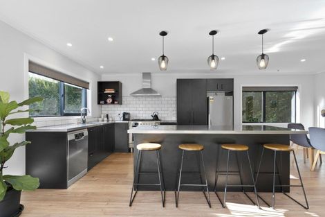 Photo of property in 45 Burgundy Drive, Martinborough, 5711