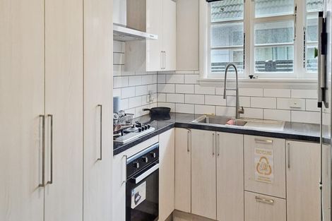 Photo of property in 174 Yaldhurst Road, Sockburn, Christchurch, 8042