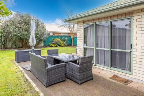 Photo of property in 12 Hastings Place, Hamilton Lake, Hamilton, 3204