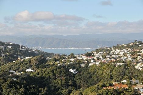 Photo of property in 41 Chartwell Drive, Crofton Downs, Wellington, 6035