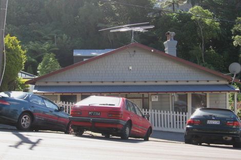 Photo of property in 38 Todman Street, Brooklyn, Wellington, 6021