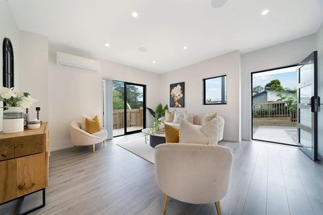 Photo of property in 8/105 Hobsonville Road, West Harbour, Auckland, 0618