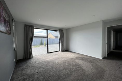 Photo of property in 32 Four Peaks Drive, Wigram, Christchurch, 8025