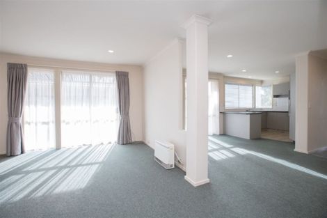 Photo of property in 8 Grevillea Place, Melville, Hamilton, 3206