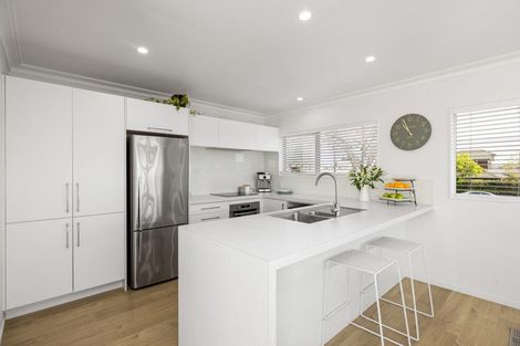 Photo of property in 30 Edgecumbe Road, Tauranga, 3110