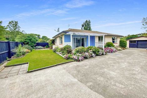 Photo of property in 3 Mckenzie Place, Waikuku Beach, 7402