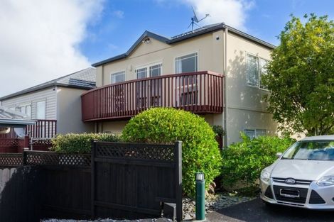 Photo of property in 143e Hobsonville Road, West Harbour, Auckland, 0618