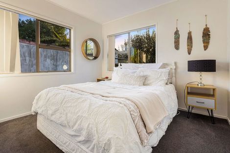 Photo of property in 24 Granville Drive, Massey, Auckland, 0614