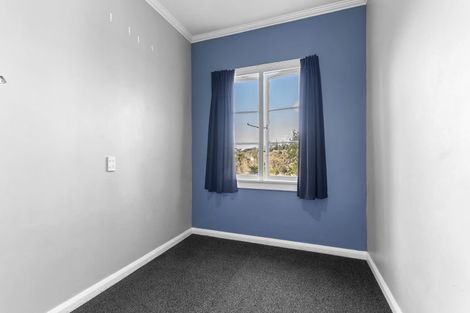 Photo of property in 20 Frankley Road, Westown, New Plymouth, 4310