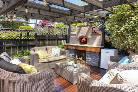 Photo of property in 8 Thurston Place, Bucklands Beach, Auckland, 2012