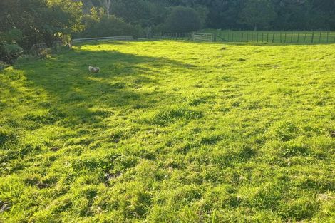 Photo of property in 126 Awai Road, Tarurutangi, New Plymouth, 4372