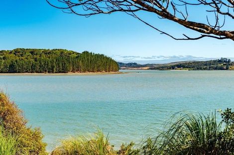 Photo of property in 467 Heatley Road, Whakapirau, Maungaturoto, 0583