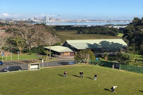 Photo of property in Frank Sargeson Apts, 307/80 Anzac Street, Takapuna, Auckland, 0622
