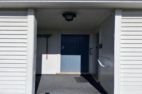 Photo of property in 11 Strasbourge Street, Martinborough, 5711