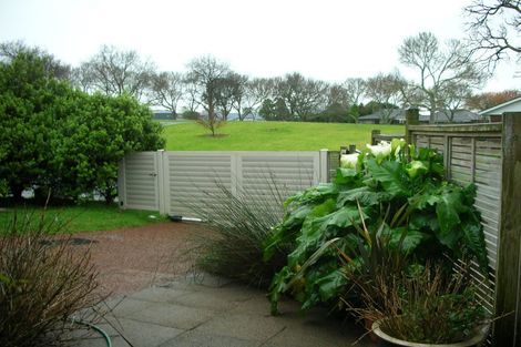 Photo of property in 21 Galloway Crescent, Farm Cove, Auckland, 2012