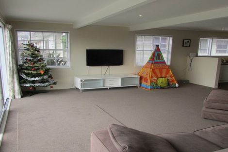 Photo of property in 37 Pope Street, Camborne, Porirua, 5026