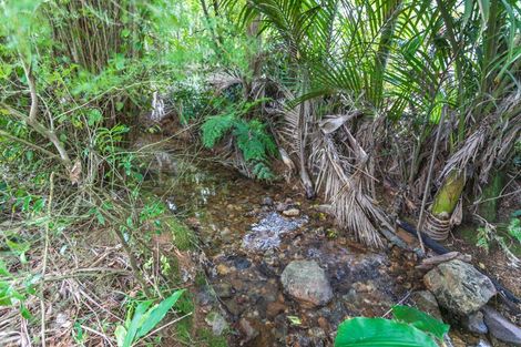 Photo of property in 40 Driving Creek Road, Coromandel, 3506
