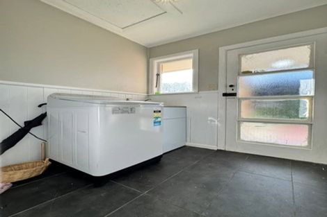 Photo of property in 8 Kerry Place, Papakura, 2110