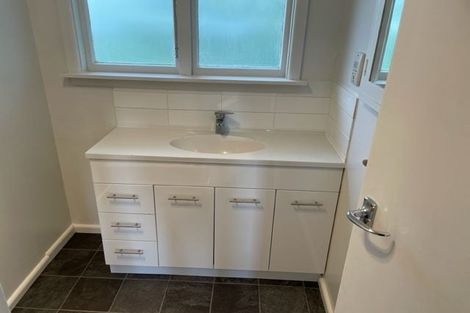 Photo of property in 121 Kendal Avenue, Burnside, Christchurch, 8053