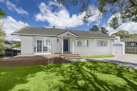 Photo of property in 107 Oreil Avenue, West Harbour, Auckland, 0618
