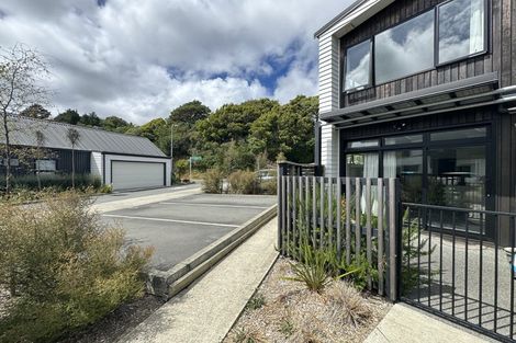 Photo of property in 1 Glen Evans Crescent, Fairfield, Lower Hutt, 5011