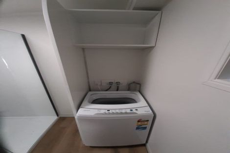 Photo of property in 37 West Lynn Road, Titirangi, Auckland, 0604