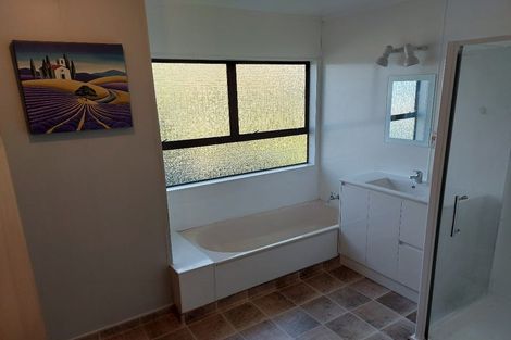 Photo of property in 47 Ambler Avenue, Glen Eden, Auckland, 0602