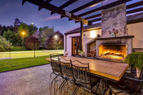 Photo of property in 331a Mangorei Road, Merrilands, New Plymouth, 4312