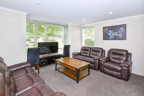Photo of property in 53 Bruce Pulman Drive, Takanini, 2112