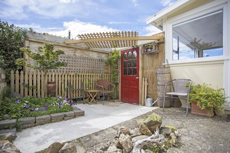 Photo of property in 10a Wharfe Street, South Hill, Oamaru, 9400