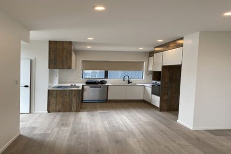 Photo of property in 2/43 Tirimoana Road, Te Atatu South, Auckland, 0602