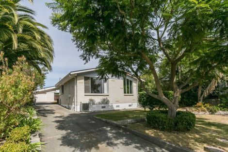 Photo of property in 6 Ashford Place, Havelock North, 4130