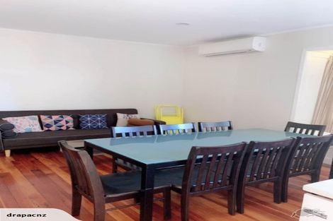 Photo of property in 14 Dignan Street, Point Chevalier, Auckland, 1022