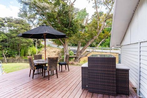 Photo of property in 17 Franklin Road, Paparoa, 0571