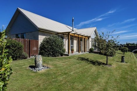 Photo of property in 2 Stonebridge Lane, Oxford, 7430