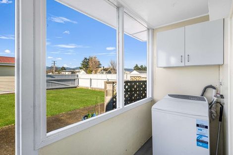 Photo of property in 2 Winchester Street, Levin, 5510