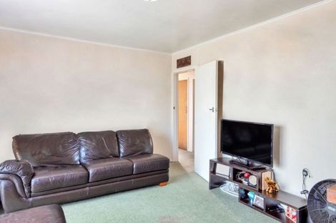 Photo of property in 17 Cameron Street, Papakura, 2110